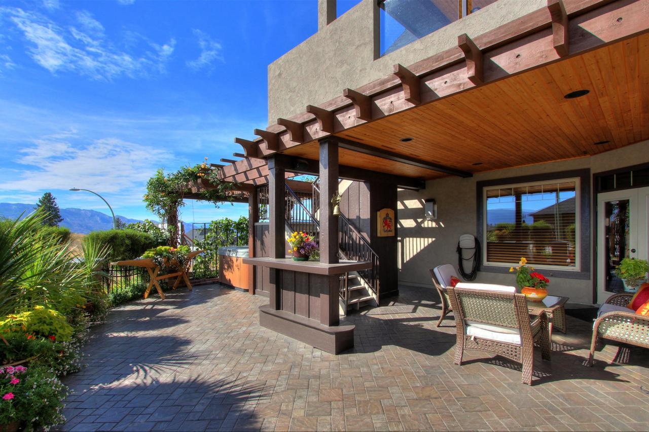 Cheers B&B Kelowna Exterior photo