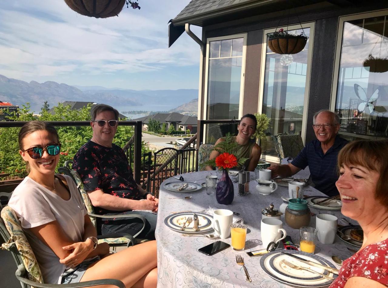 Cheers B&B Kelowna Exterior photo